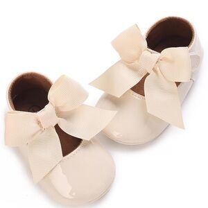 Elegant Cream Baby Shoes with Bow